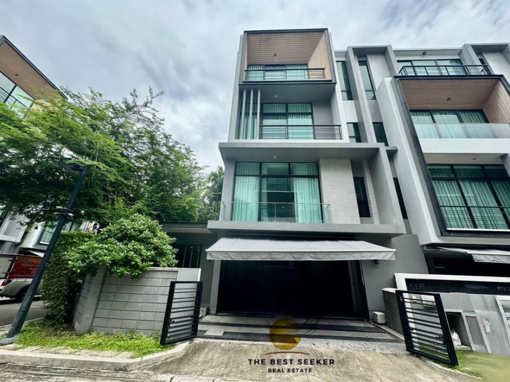 ให้เช่าทาวน์โฮมพัฒนาการ ศรีนครินทร์ : ทาวน์โฮม 3.5 ชั้น โครงการ เนอวานา ดีฟายน์ พระราม 9