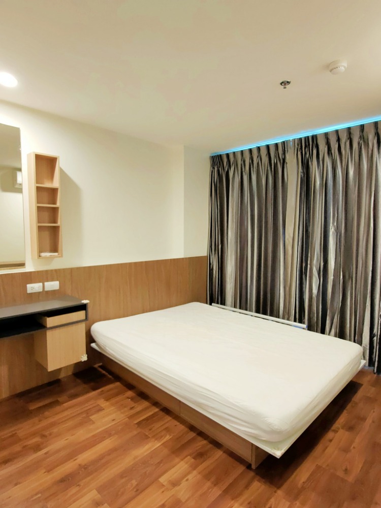 Urgent rent!! Cheapest on the website. The room is very beautifully decorated. U Delight Ratchavibha Loading...