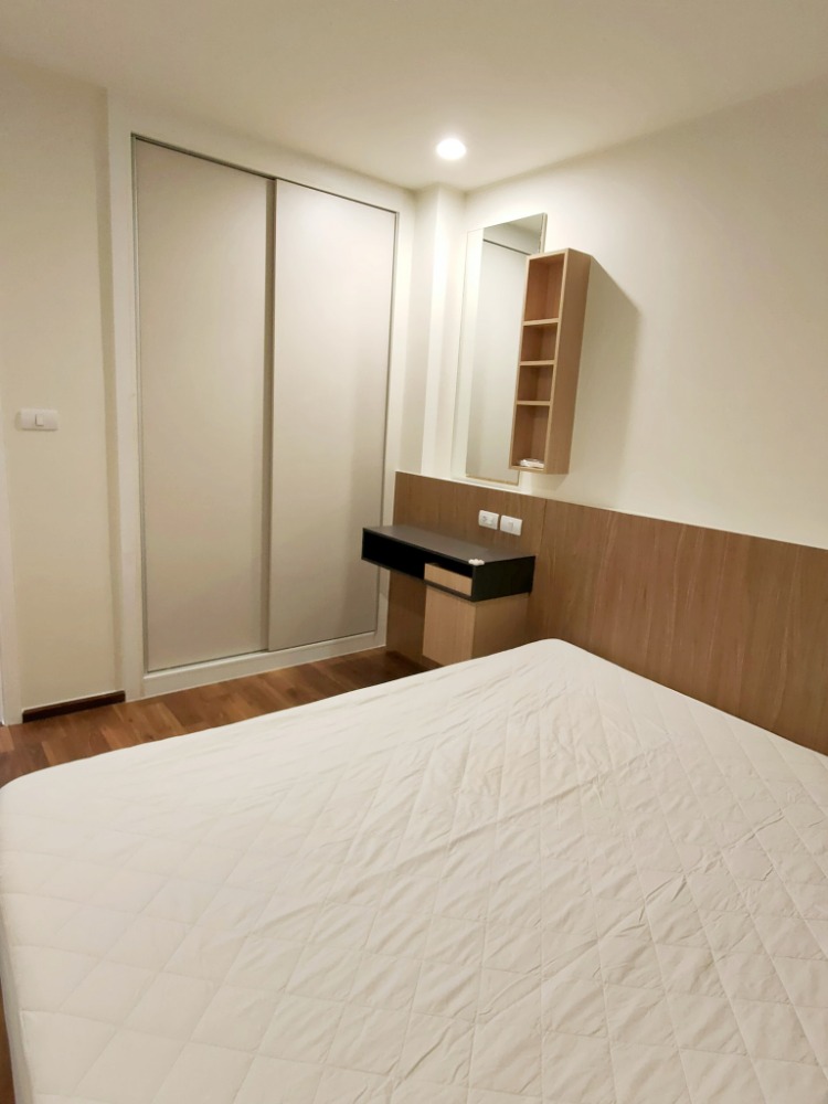 Urgent rent!! Cheapest on the website. The room is very beautifully decorated. U Delight Ratchavibha Loading...