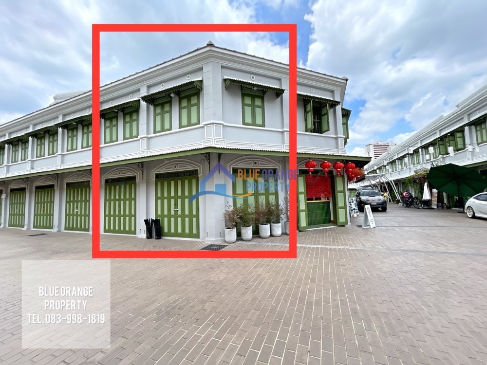 For RentShophouseYaowarat, Banglamphu : New check-in point in Yaowarat area, building for rent, 3 booths, corner unit. Suitable for hostel, AirBnB, chic cafe, chic restaurant, etc.