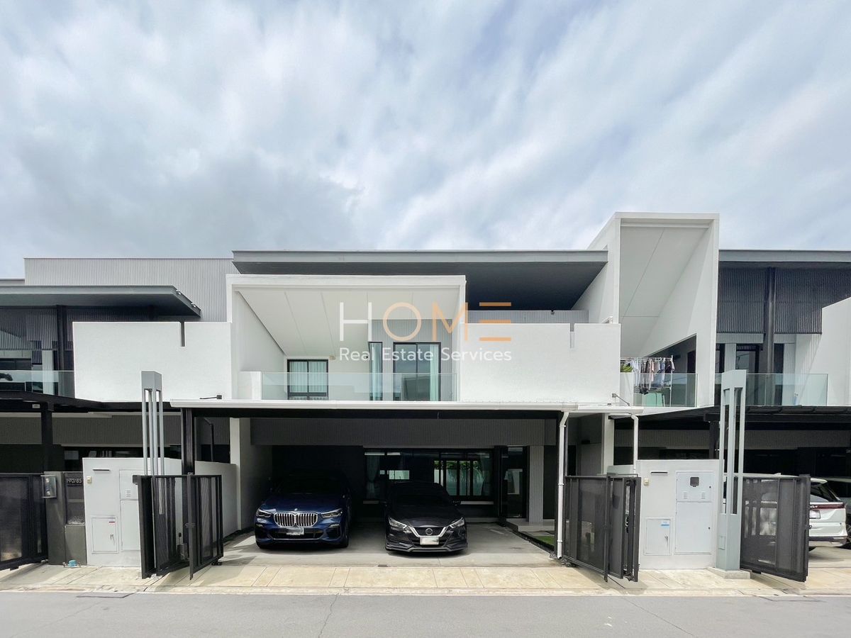 For SaleHouseBangna, Bearing, Lasalle : Good condition, ready to move in ✨ Townhome Vive Bangna Km. 7 / 3 bedrooms (for sale), Vive Bangna Km.7 / Townhome 3 Bedrooms (FOR SALE) CJ265