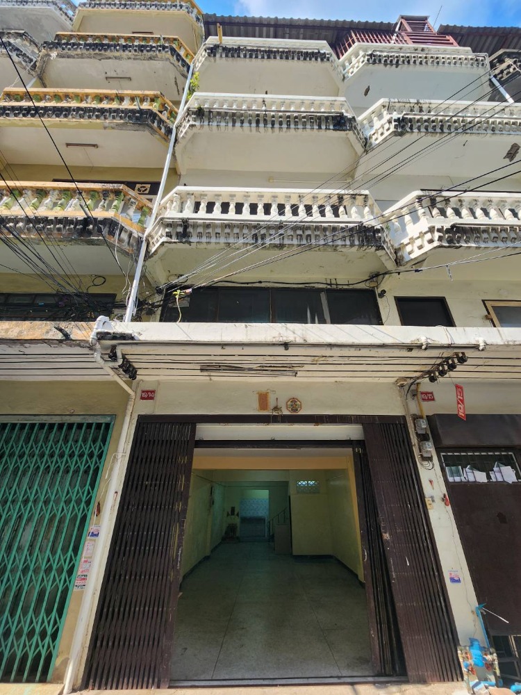 For RentTownhomeRatchadapisek, Huaikwang, Suttisan : Townhouse for rent Prachasongkroh Zone - Vibhavadi - Ratchada, near BTS/MRT Sanam Pao/Thailand Cultural Center, only 6 minutes.