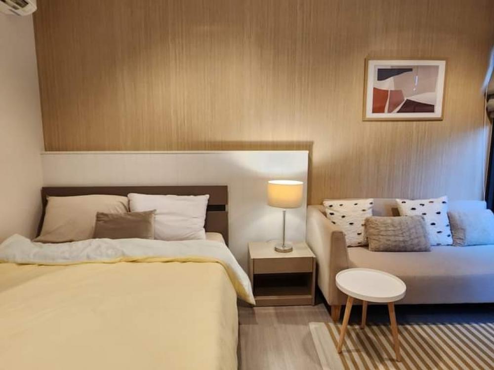 ให้เช่าคอนโดพระราม 9 เพชรบุรีตัดใหม่ RCA : For Rent Life Asoke-Rama 9 25 sq.m.