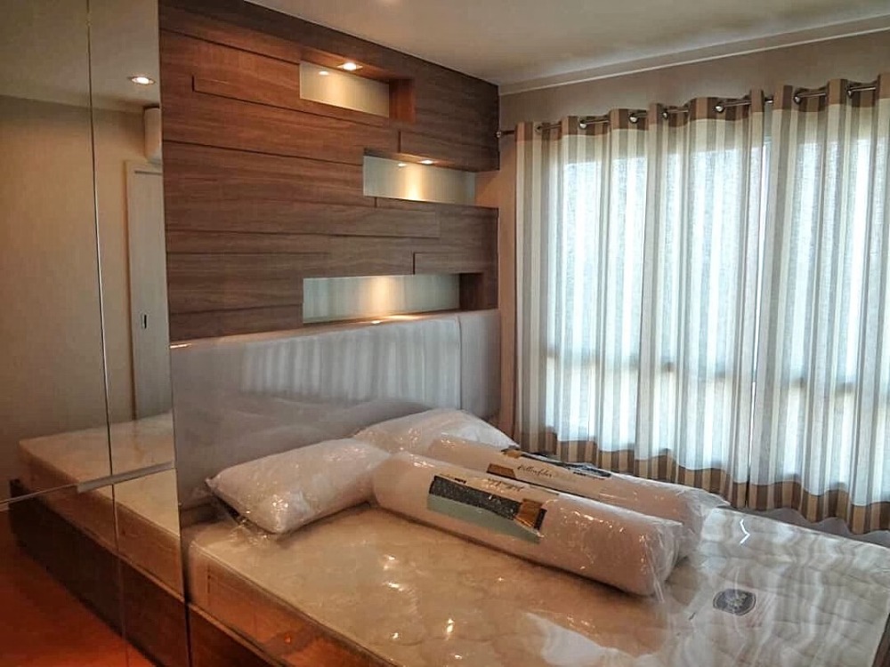 For RentCondoRattanathibet, Sanambinna : ⛩️ For rent Lumpini Park Rattanathibet // Size 26.13 sq m // Floor 26 // Room 1bed // View of the building // Beautiful room
