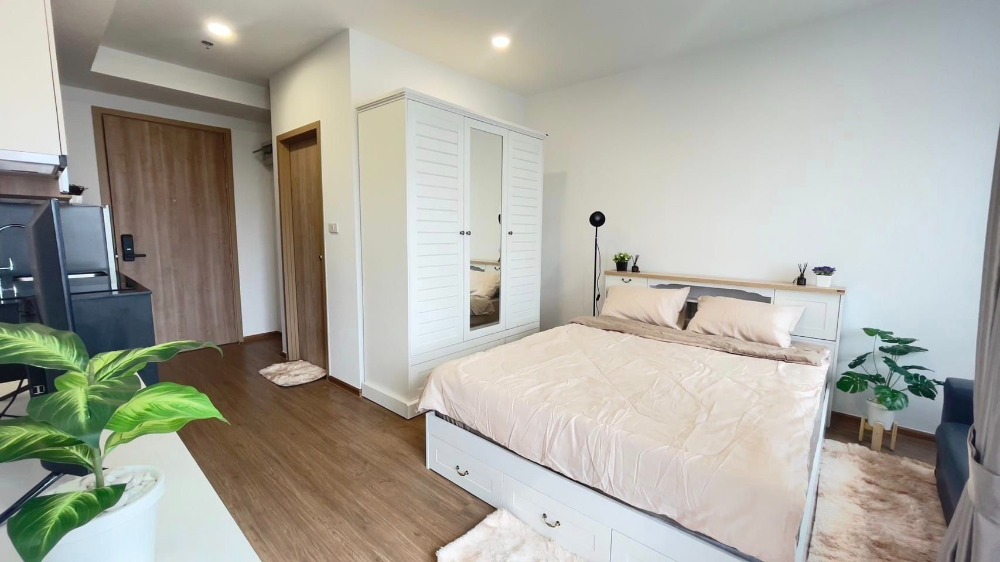 For RentCondoBang kae, Phetkasem : For rent: The Livin Phetkasem #There is a front-loading washing machine.