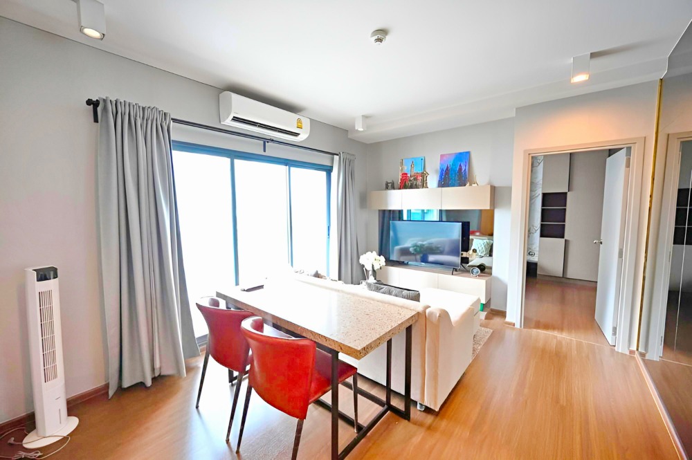 For RentCondoSapankwai,Jatujak : 4189😊😍 For RENT, SELL for rent, sale 2 bedrooms🚄near BTS Saphan Khwai (150 m.)🏢Ideo Phahol-Chatuchak IDEO Phahol-Jatujak🔔Area: 64.00 sq m.💲Rent: 45,000฿💲For sale :12,500,000฿📞O99-5919653,065-9423251✅LineID:@sureresidence