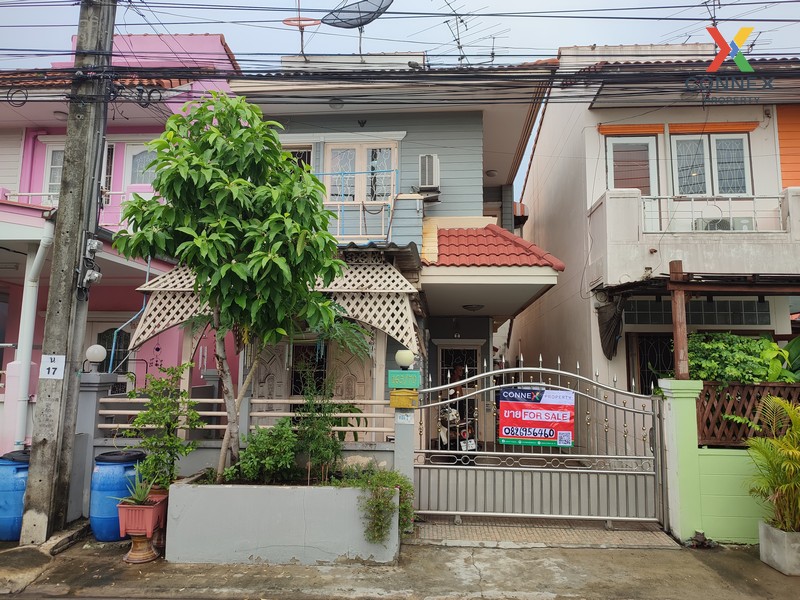 For SaleTownhomeVipawadee, Don Mueang, Lak Si : FOR SALE townhome , Baan Kornvika Don Mueang , wide frontage , Si Kan , Don Mueang , Bangkok , CX-01014