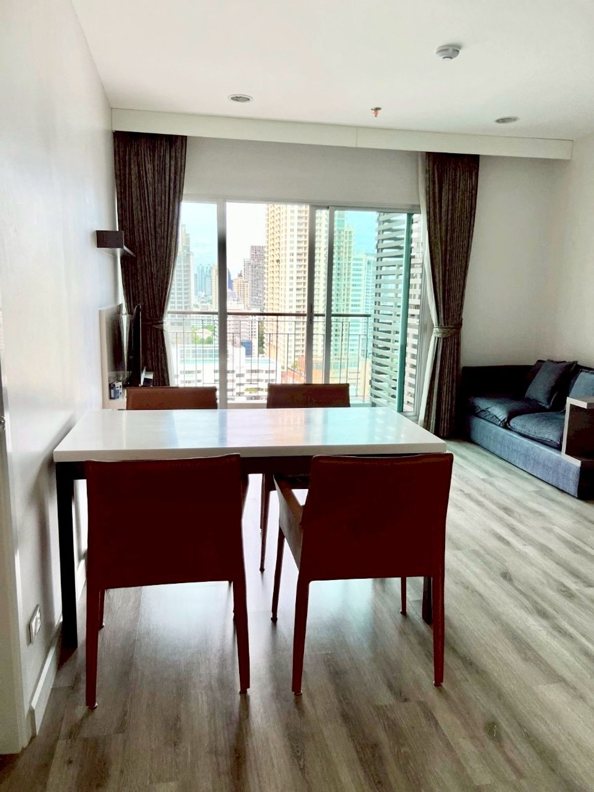 For RentCondoSathorn, Narathiwat : ( U20250528200 ) Tel/Line 096-2479369 , FOR RENT Centric Sathorn St.louis 2 bedroom , 2 bathroom , 84 Sq.M., Nice Room!