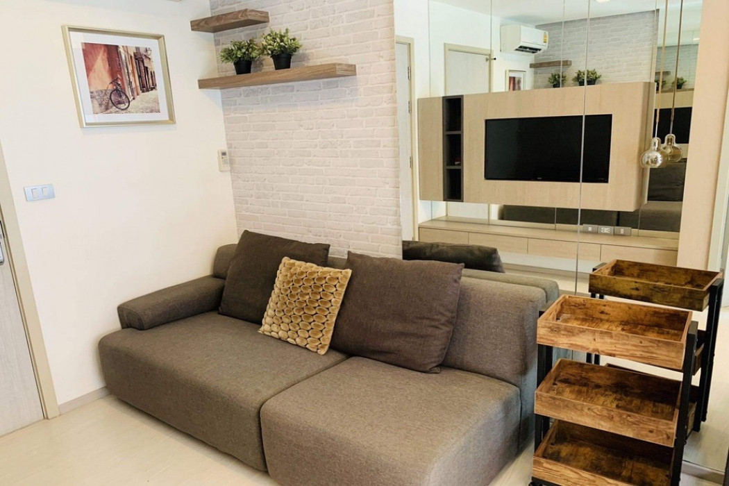 For SaleCondoSukhumvit, Asoke, Thonglor : Code C20221210407....Rhythm Sukhumvit 36 - 38 sale with tenant, 1 bedroom, 1 bathroom, furnished, Special Deal!!