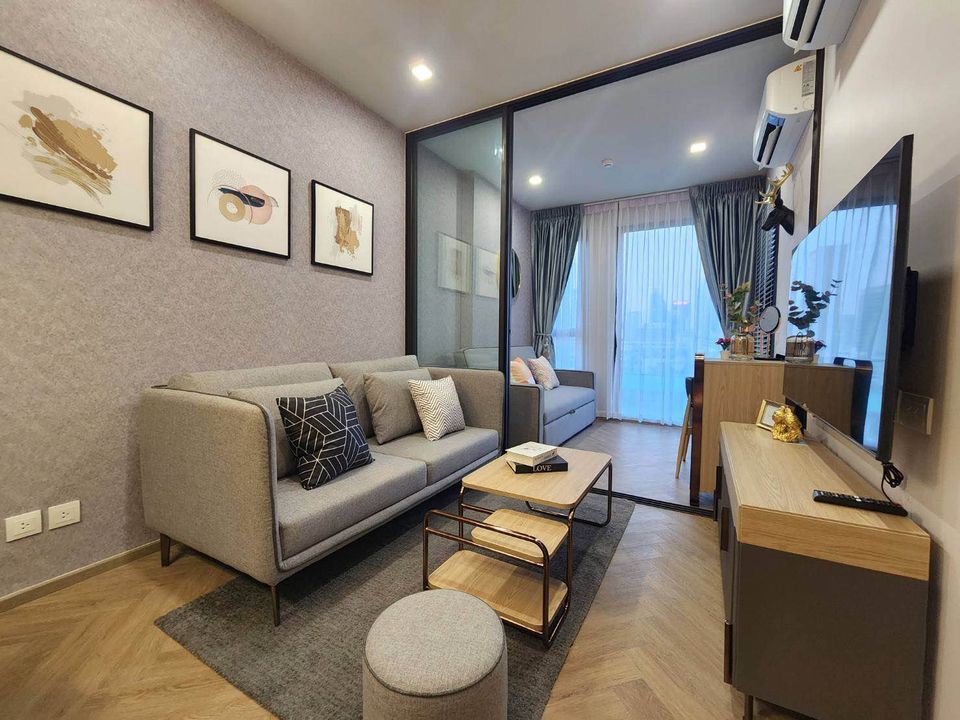 ให้เช่าคอนโดสยาม จุฬา สามย่าน : 👑 Chapter Chula - Samyan  👑 ให้เช่า 2Beds1Bath  ห้องตกแต่งหรูหรา เครื่องใช้ไฟฟ้าครบครัน ใกล้จุฬาฯ