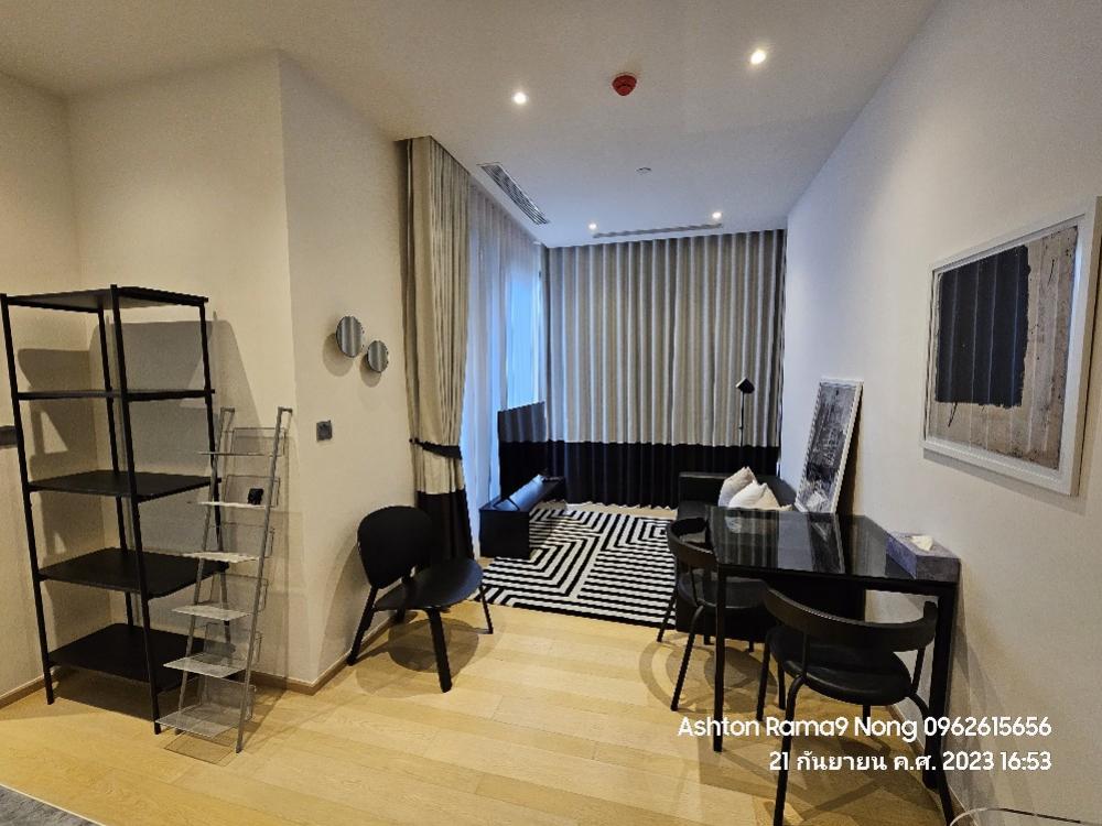 ให้เช่าคอนโดพระราม 9 เพชรบุรีตัดใหม่ RCA : Ashton Rama9 for Rent 1bed room 38 Sq,m. high floor Fully funished ready to movein