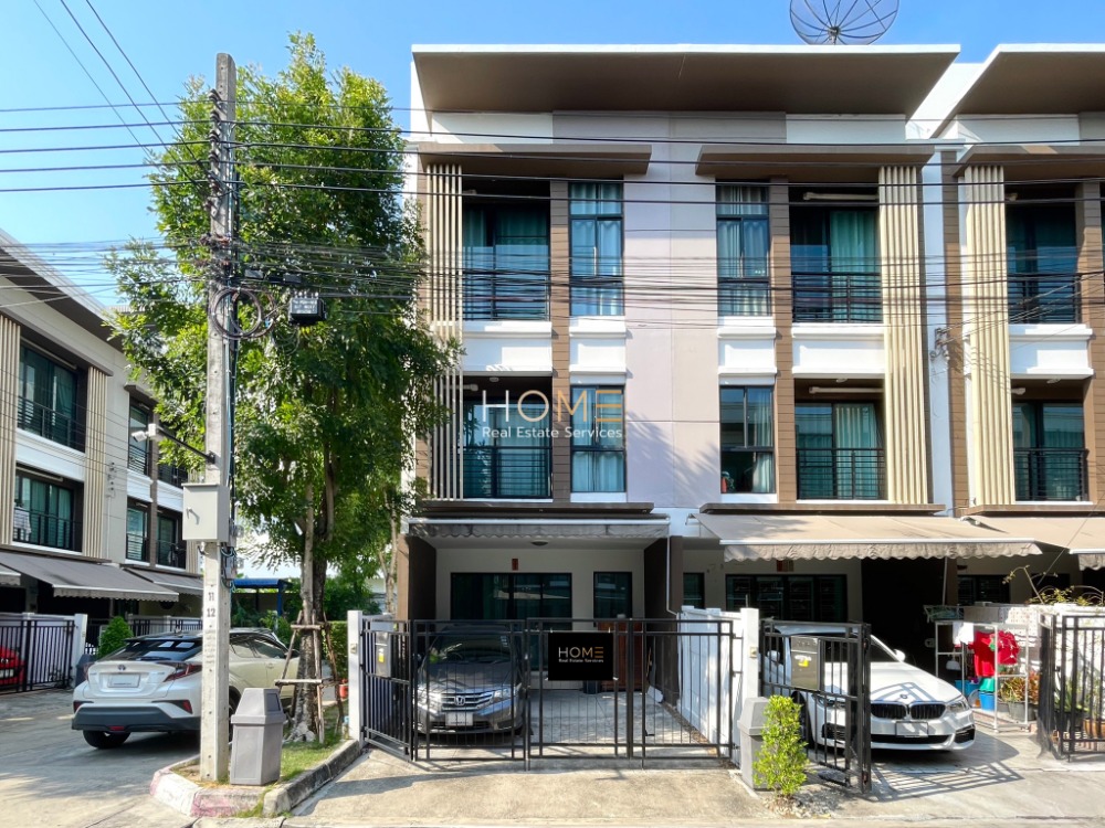 For SaleTownhomeThaphra, Talat Phlu, Wutthakat : Corner position ✨ Baan Klang Muang Kalpapruek / 3 bedrooms (for sale), Baan Klang Muang Kalpapruek / 3 Bedrooms (SALE) PUP367