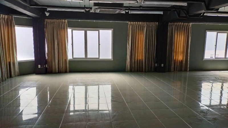ให้เช่าสำนักงานลาดกระบัง สุวรรณภูมิ : For Rent Bangkok Office Srinakarin Prawet BRE18524