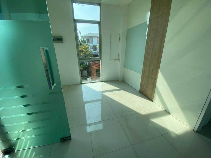 ให้เช่าร้านค้า/ตลาดนัดนวมินทร์ รามอินทรา : For Rent Bangkok Retail Navamin Bueng Kum BRE17878