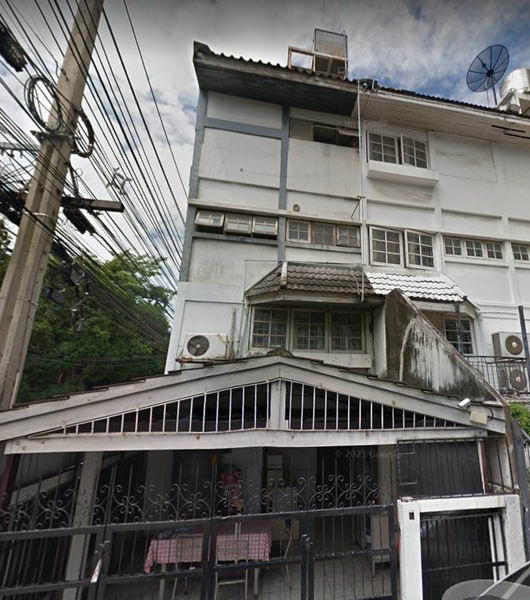 ให้เช่าทาวน์โฮมสุขุมวิท อโศก ทองหล่อ : For Rent Bangkok Town House Sukhumvit BTS Asok Watthana BRE17553