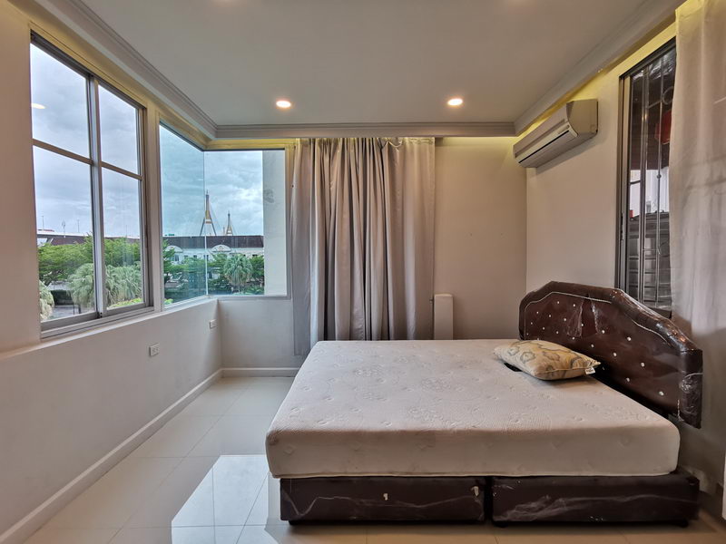 ให้เช่าทาวน์โฮมพระราม 3 สาธุประดิษฐ์ : For Rent Bangkok Town House Baan Klang Krung Grande Vienna Rama 3 Rama 3 Yan Nawa BRE14674