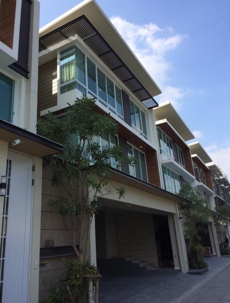 ให้เช่าบ้านสะพานควาย จตุจักร : 🏠ขาย / เช่า บ้านเดี่ยว 3 ชั้น "ไอ ไนน์ พหลโยธิน" ใจกลางเมือง บน ถ.สุทธิสาร (3bed,6Bath)📍ใกล้ BTS สะพานควาย ตกแต่งบิ้วอินสวย+เฟอร์นิเจอร์ครบ พร้อมอยู่