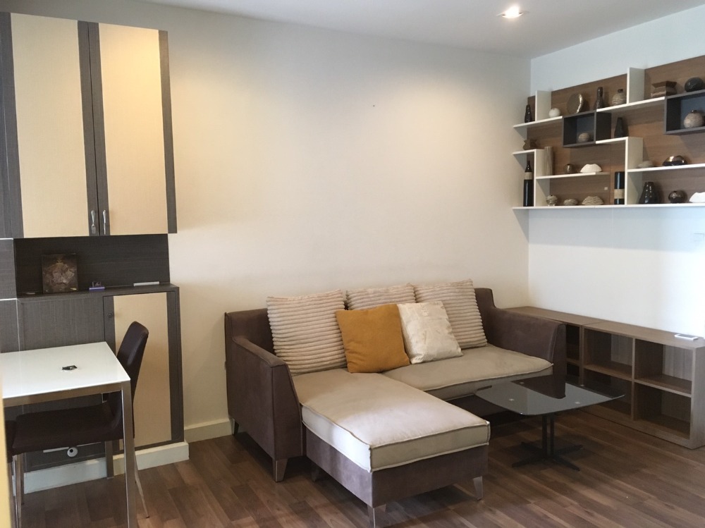 ให้เช่าคอนโดท่าพระ ตลาดพลู วุฒากาศ : The Room Sathorn Taksin ใกล้ bts โพนิมิตร 1 ห้องนอน FUlly Furnished