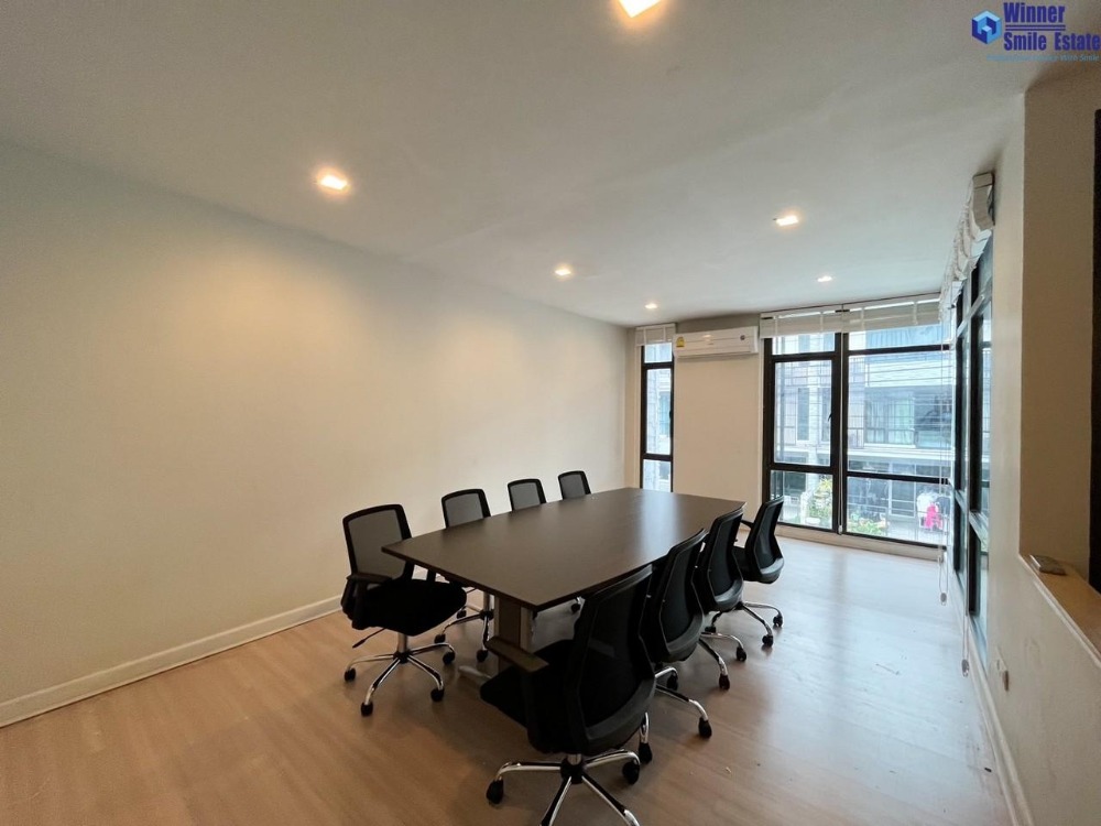 ให้เช่าทาวน์โฮมสมุทรปราการ สำโรง : เช่า โฮมออฟฟิต 3 ชั้น Plex Bangna โซนหน้า ติดทางเข้าออก สะดวกที่สุด!!