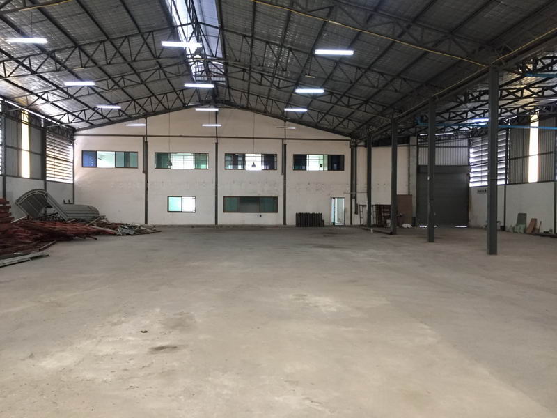 ให้เช่าโกดังพัฒนาการ ศรีนครินทร์ : For Rent Bangkok Warehouse Krungthep Kreetha Saphan Sung BRE11895