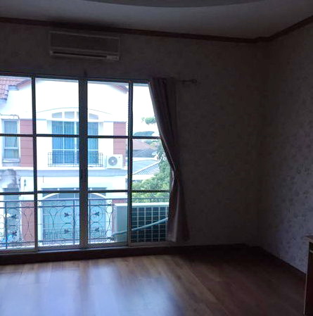 For RentTownhomeLadprao, Central Ladprao : For Rent Bangkok Town House Baan Klang Muang Ratchada-Latphrao Lat Phrao Wang Thonglang BRE7043