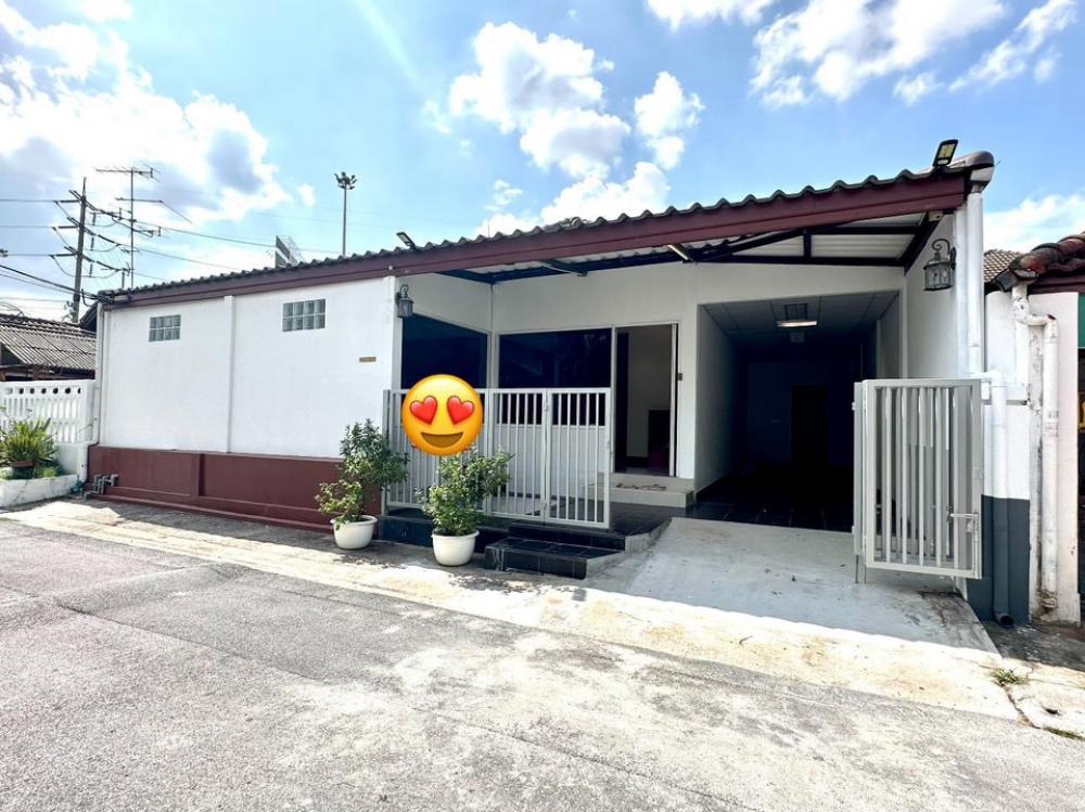 For RentHouseKaset Nawamin,Ladplakao : 🏡 Single-storey detached house for rent for use as a #home office in the Nuanchan area, along the expressway, Ramintra, near the expressway market.