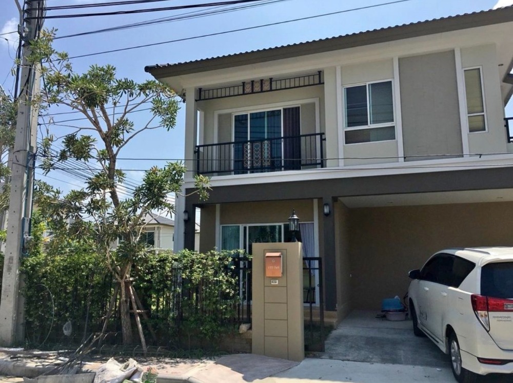 ให้เช่าบ้านสมุทรปราการ สำโรง : 🏡ให้เช่า / บ้านเดี่ยวหลังมุม “หมู่บ้าน ภัสสร ไพรด์ ศรีนครินทร์ – เทพารักษ์“ (3 ห้องนอน / 2 ห้องน้ำ) หน้าบ้านวิวสวน บรรยากาศเงียบสงบ ทำเลดี 🚩ใกล้รถไฟฟ้าสายสีเขียว (แบริ่ง - สมุทรปราการ)