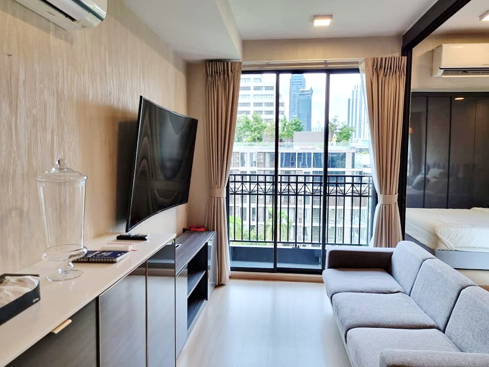 ให้เช่าคอนโดสุขุมวิท อโศก ทองหล่อ : 4838😊 For RENT ให้เช่า 1 ห้องนอน🚄ใกล้ BTS นานา 🏢เวนิโอ สุขุมวิท 10 VENIO Sukhumvit 10🔔พื้นที่:35.00ตร.ม.💲เช่า:23,000฿📞O99-5919653,065-9423251✅LineID:@sureresidence