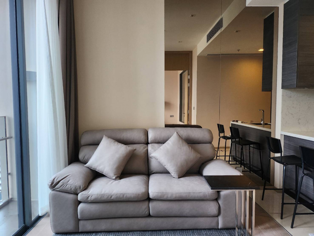 For RentCondoSukhumvit, Asoke, Thonglor : Condo for rent, 1 bedroom, The Esse Asoke, 45.5 sq m., Asoke location, good price, fully furnished, ready to move in.