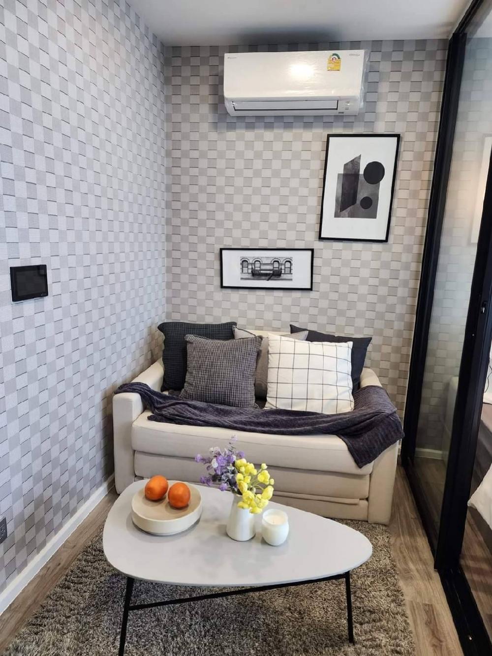 For RentCondoPhutthamonthon, Salaya : * For rent kave salaya, Building A, 2nd floor, area 25 sq m., new room, ready to move in. Complete electrical appliances Nearest front building