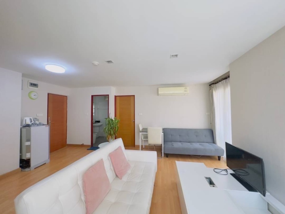 Casa Chang Phueak Condo for sale, price below market. Near Chiang Mai Government Center Loading...