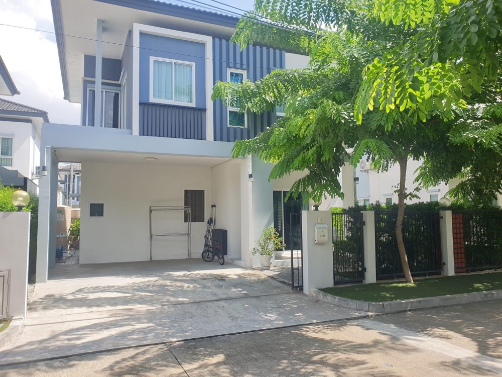 For RentHouseNawamin, Ramindra : House for rent 41 sq m, Iconature Village, Ramintra 109, 500 meters, Bang Chan BTS station. Fully furnished
