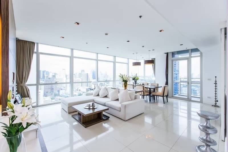 For RentCondoWitthayu, Chidlom, Langsuan, Ploenchit : For Rent: Athenee Residence Wireless Road 3 BR 215 SQ.M.