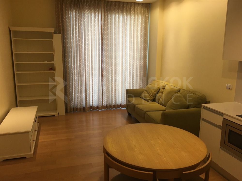 For SaleCondoLadprao, Central Ladprao : Urgent sale! Equinox Phahol-Vibha 2 bedrooms, 2 bathrooms, 63sqm, high floor, good view. If interested, contact 0876358339 K. Mrs.