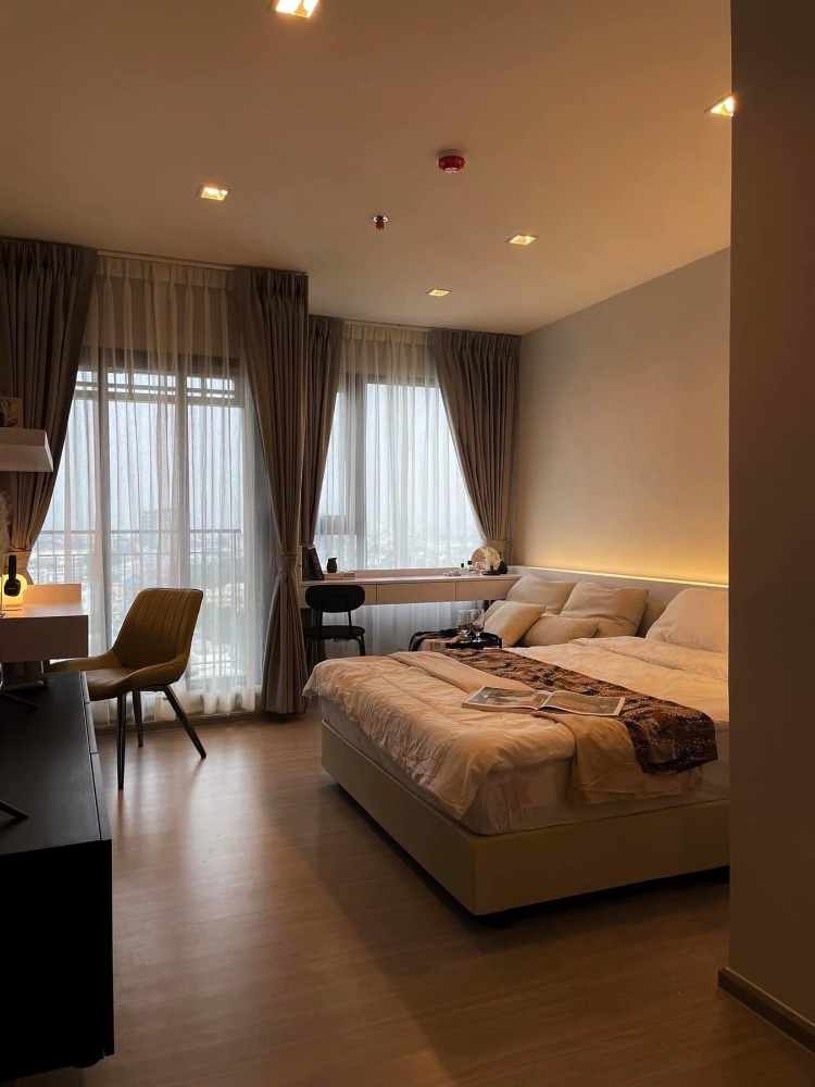 ให้เช่าคอนโดท่าพระ ตลาดพลู วุฒากาศ : ★ Life Sathorn Sierra ★ 28 ตรม.,ชั้น 17 (1 ห้องนอน 1 ห้องน้ำ), ★ใกล้ BTS ตลาดพลู  เชื่อมต่อไปยัง Icon Siam ★เพียง 5 นาทีถึง CBD ใจกลางเมืองอย่างสาทร★ สิ่งอำนวยความสะดวกมากมาย★ เครื่องใช้ไฟฟ้าครบครัน★