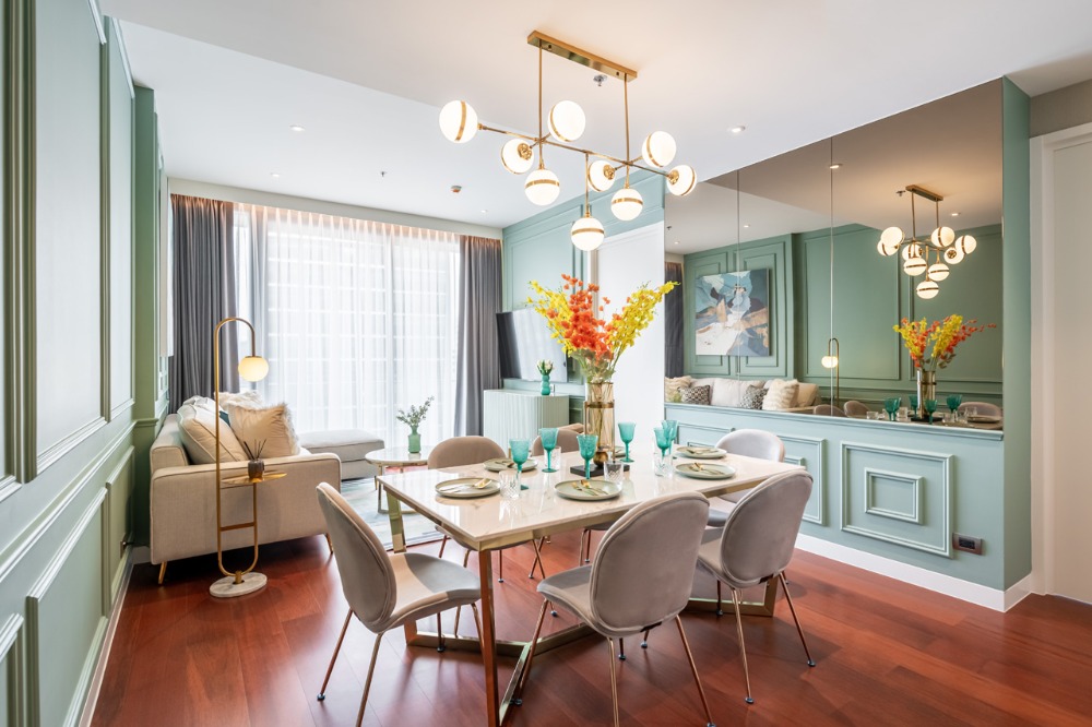 ให้เช่าคอนโดสุขุมวิท อโศก ทองหล่อ : FOR RENT : Hi-class limited Luxury condo 2bed2bath Please call : 095-3905490
