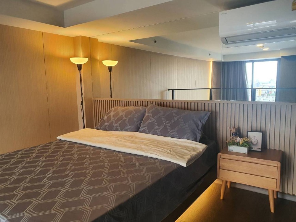 For RentCondoSiam Paragon ,Chulalongkorn,Samyan : Park Origin Chula - Samyan【𝐑𝐄𝐍𝐓】🔥 Modern decoration room Along with the warm -up light, Duplex room, luxurious fir, view in the center of the city near MRT, ready to move in !! 🔥 Line Id: @hacondo
