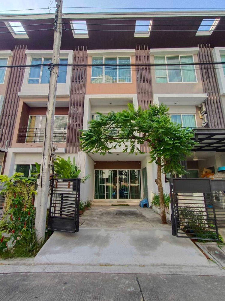 For SaleTownhomeSathorn, Narathiwat : Thanapat Haus Sathorn - Narathiwas / 3 Bedrooms (SALE) NUT793