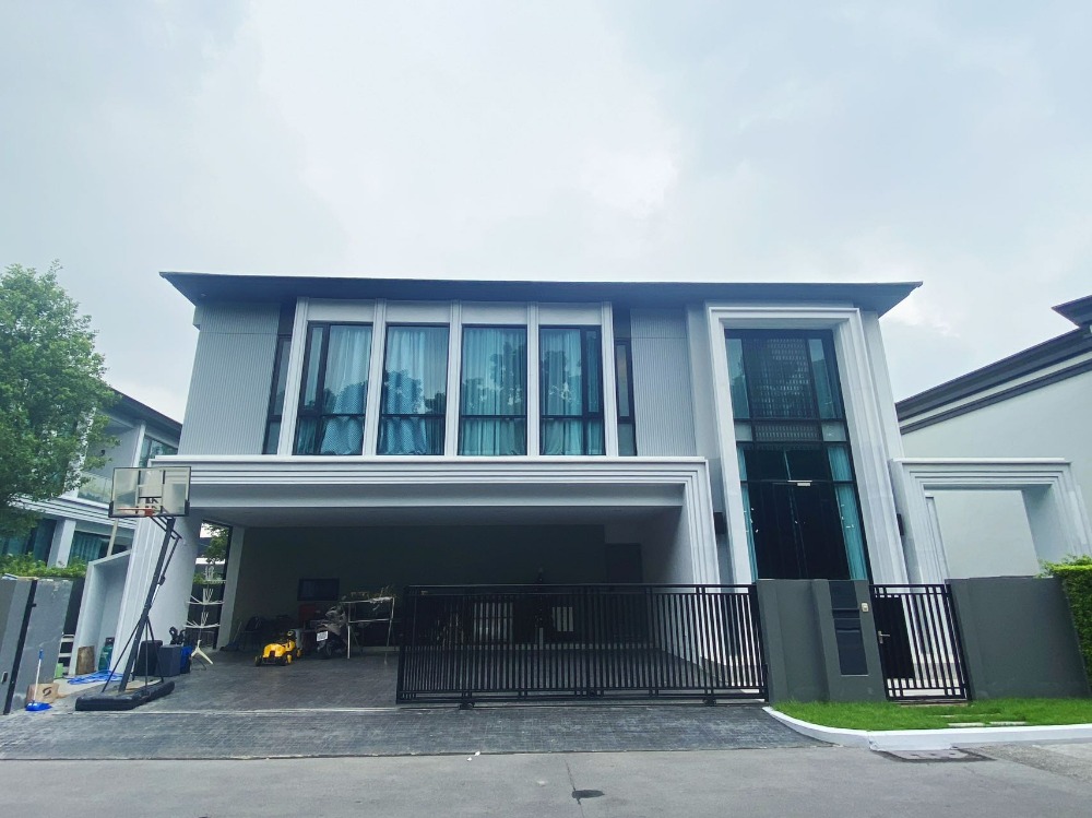 For RentHouseLadkrabang, Suwannaphum Airport : For rent | Luxury house BELGRAVIA Bangna - Rama 9 near Suvarnabhumi Airport.
