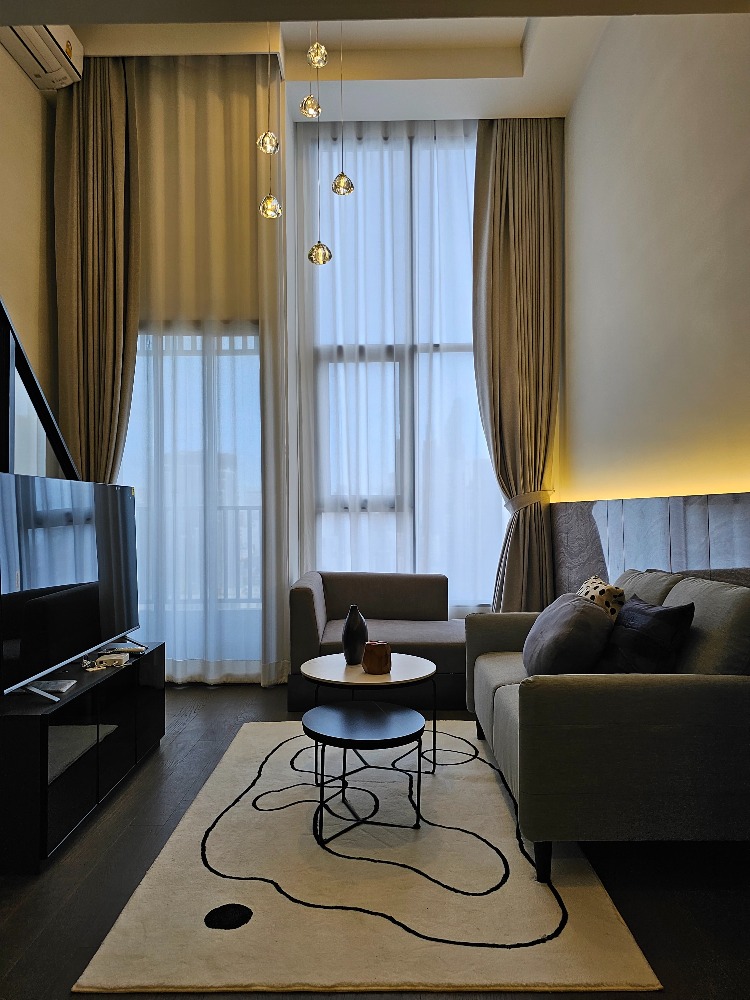 For RentCondoSiam Paragon ,Chulalongkorn,Samyan : Park Origin Chula - Samyan【𝐑𝐄𝐍𝐓】🔥  Duplex room, beautiful decoration, complete furniture  near MRT Hua Lamphong ready🔥 Contact Line ID: @hacondo