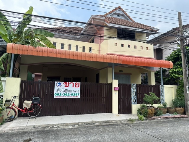 ขายบ้านเกษตร นวมินทร์ ลาดปลาเค้า : ขายด่วน!บ้านเดี่ยว 2 ชั้น เนื้อที่ 40 ตรว.3 ห้องนอน 4 ห้องน้ำ ซอยนวมินทร์ 109 เขตบึงกุ่ม กรุงเทพฯ บ้านพร้อมอยู่
