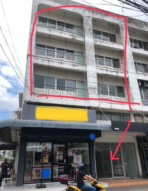 For RentShop HousePattanakan, Srinakarin : Commercial building for rent, area 500 sq m, 4 floors, near Seacon BTS, very convenient.
