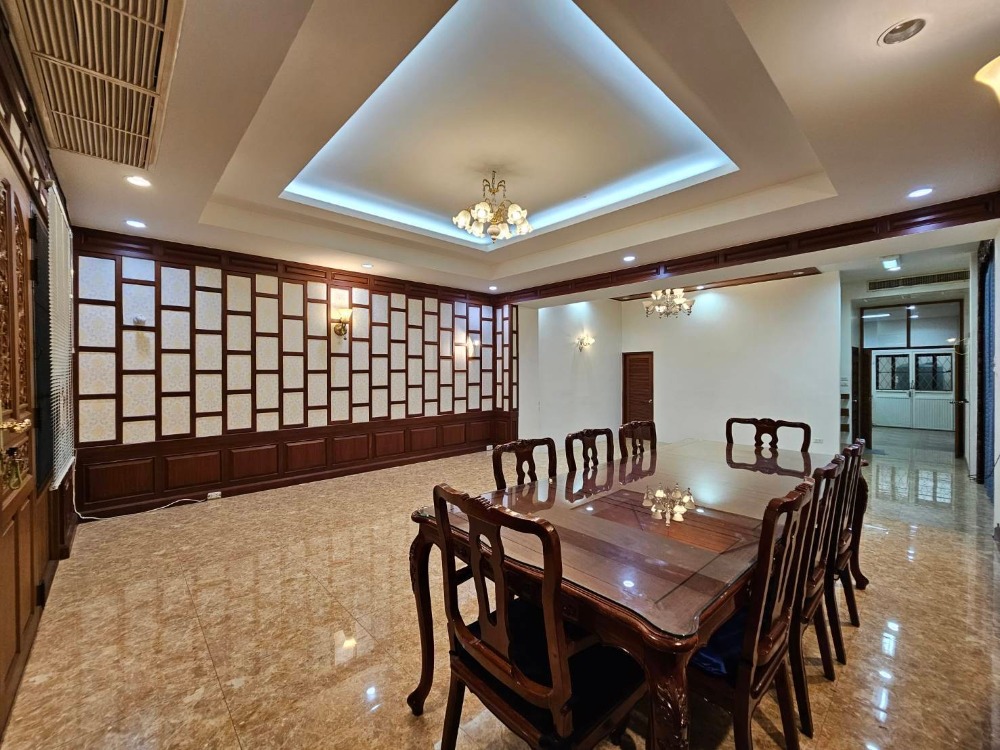 ให้เช่าบ้านอ่อนนุช อุดมสุข : ให้เช่าบ้าน Townhouse ซอยสุขุมวิท 61 เดินทางสะดวก 5 นอน 5 น้ำ