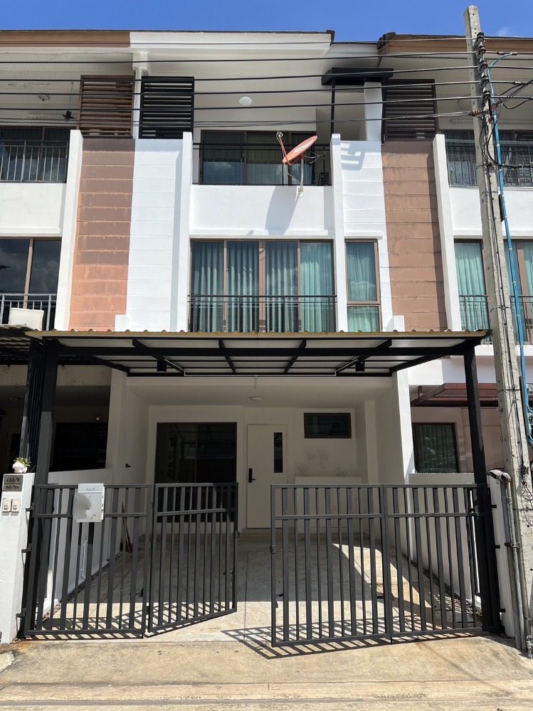 For RentTownhomeOnnut, Udomsuk : HR1294 3-story townhome for rent, The Private Sukhumvit-Bang Chak project. Soi Sukhumvit 97/1 Near BTS Bang Chak