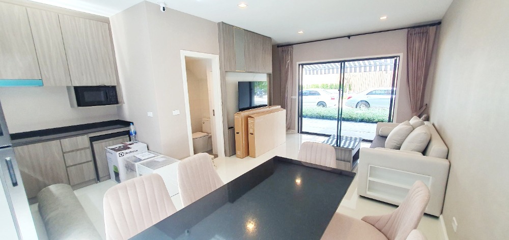 ให้เช่าทาวน์โฮมลาดกระบัง สุวรรณภูมิ : H0159😊 For RENT ให้เช่า ทาวน์โฮม 3 ชั้น,🚪3 ห้องนอน 🏢ไอเจ้นท์ พระราม 9 Eigen Rama 9 🔔พื้นที่บ้าน:20.00ตร.วา🔔พื้นที่ใช้สอย:190.00ตร.ม.💲เช่า:45,000฿📞O99-5919653,O65-9423251✅LineID:@sureresidence