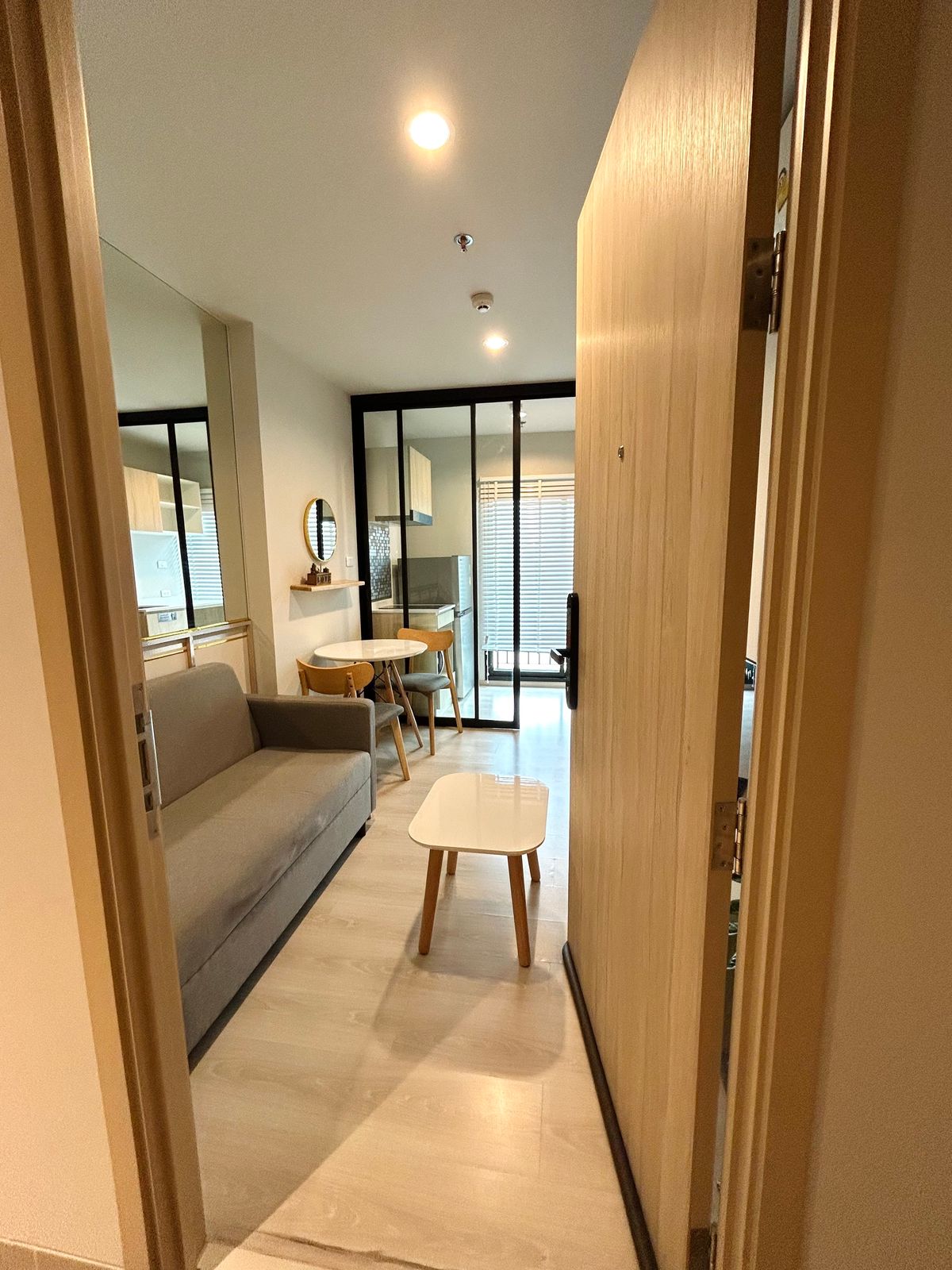 📣 Condo for rent, Nue Noble Ngamwongwan (Nue Noble Ngamwongwan), beautiful room, very ready to move in. Neatly decorated, brand new, ready to move in immediately, only 12,000 baht per month. Hurry and message me quickly. 💕🔥🔥🔥 Loading...