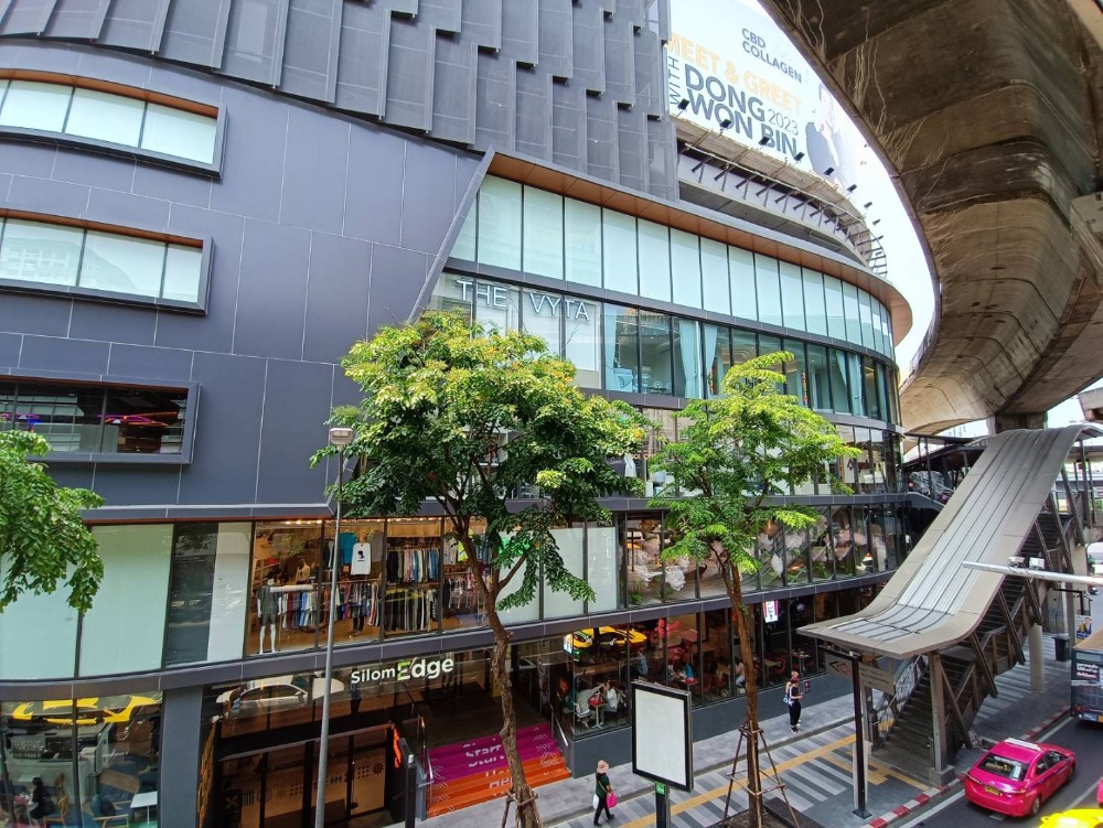 ให้เช่าสำนักงานสีลม ศาลาแดง บางรัก : เซอร์วิสออฟฟิศ พื้นที่สำนักงานให้เช่า สีลม Serviced Office ตกแต่งสวย พร้อมเข้าอยู่ อาคาร สีลม เอจ - Silom Edge Office Building 3 Workstations ราคาเช่า 29,740 บาท/เดือน ใกล้รถไฟฟ้า BTSศาลาแดง, MRTสีลม ย่านสีลม, ศาลาแดง