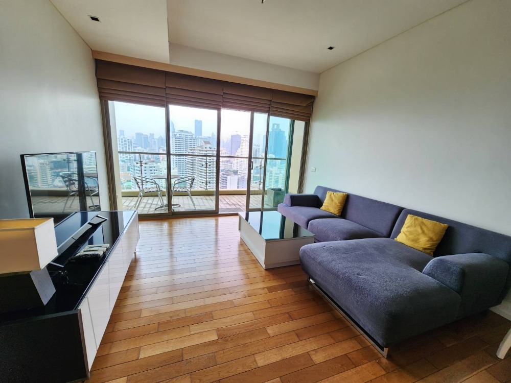 2 Bed Lake View 111 Sqm 🐱🐶 Pet Friendly - RENT 65,000 THB Negotiable Loading...