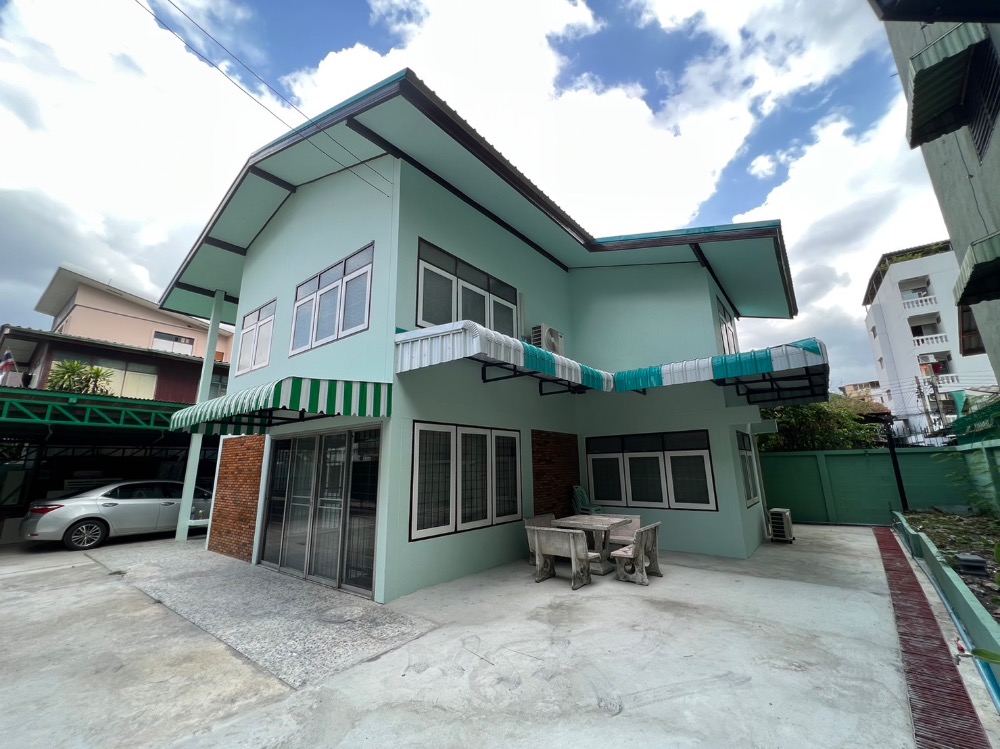 ให้เช่าบ้านบางซื่อ วงศ์สว่าง เตาปูน : ให้เช่า บ้านเดี่ยว2ชั้น บ้านพึ่งรีโนเวทใหม่ ซอยสุวรรณดี 2 ใกล้MRTเตาปูน เลี้ยงสัตว์ได้