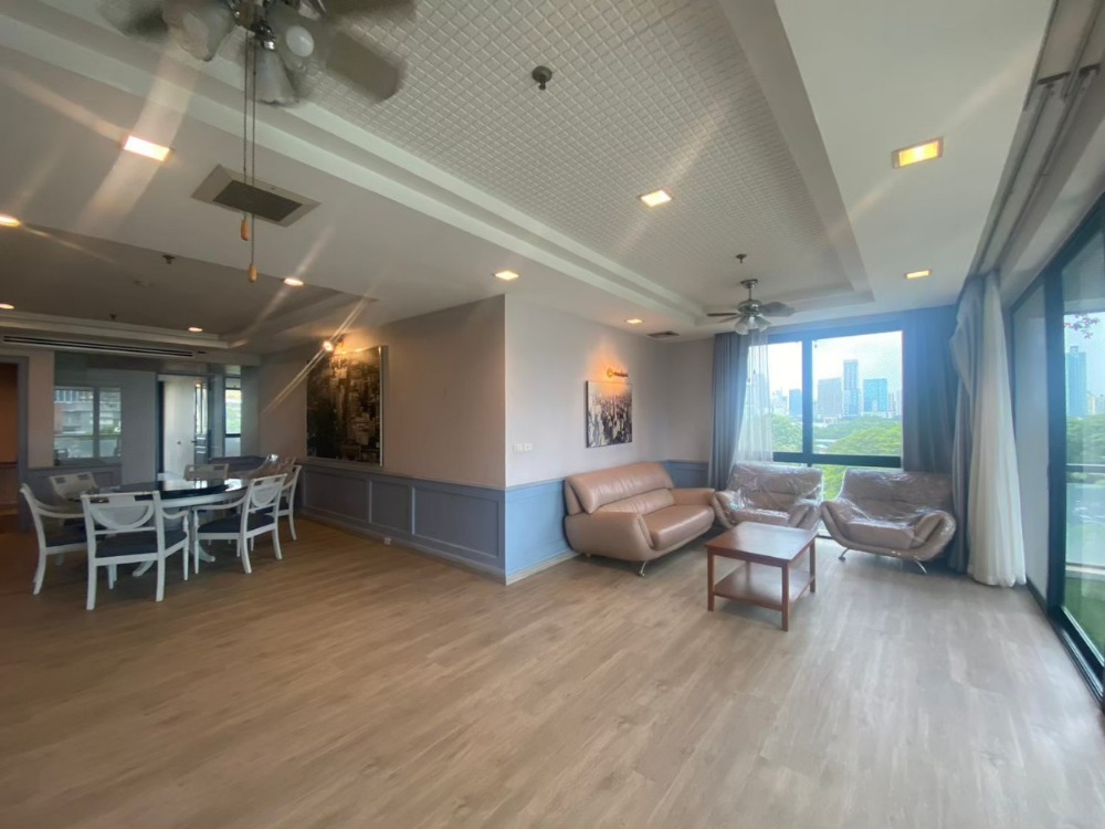 For RentCondoWitthayu, Chidlom, Langsuan, Ploenchit : Polo Park Condo #POLO PARK near #BTS Ploenchit, large room for rent.